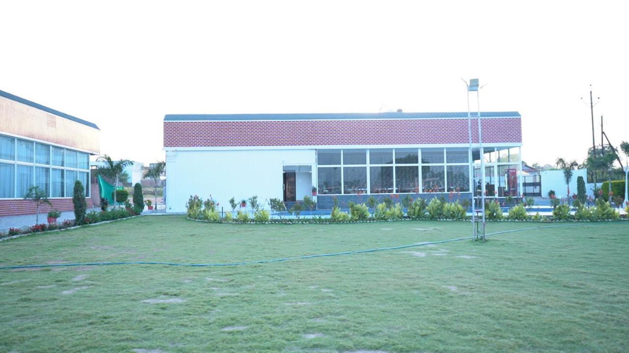 The Kamoda Resort Ambikapur Exterior foto